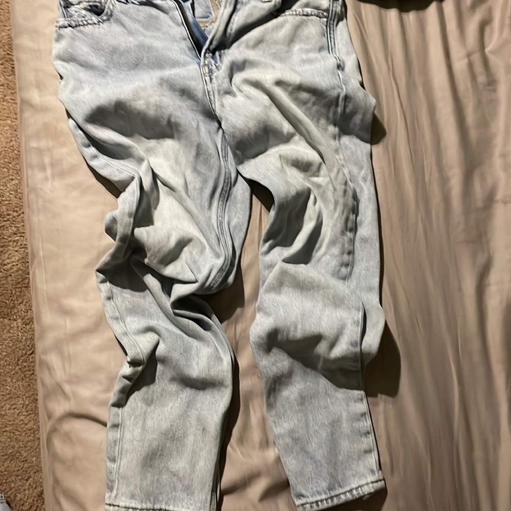 Straight no ripped Jeans